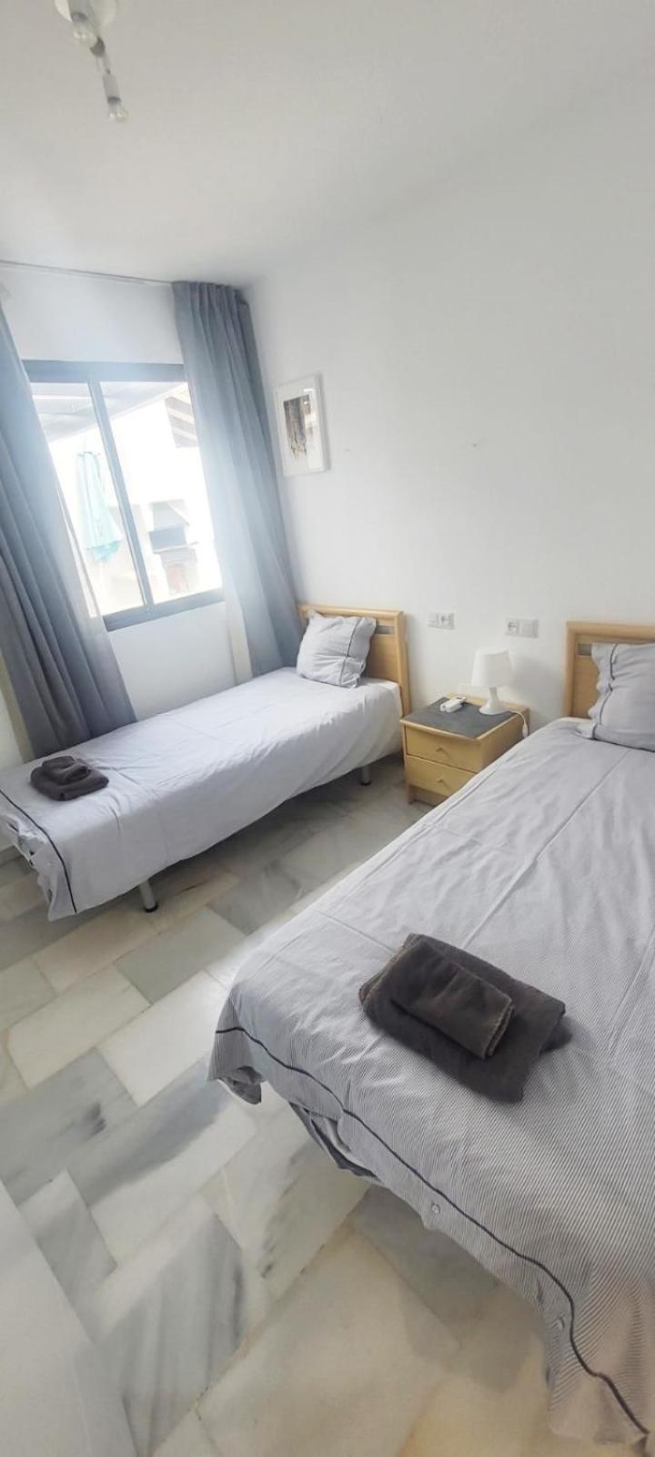 Delightful 2 Bed, Pueblo Evita Benalmádena Exterior foto